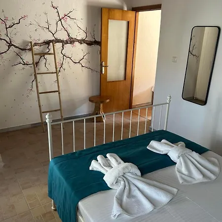 Aparments Elina Potamia (Thasos)