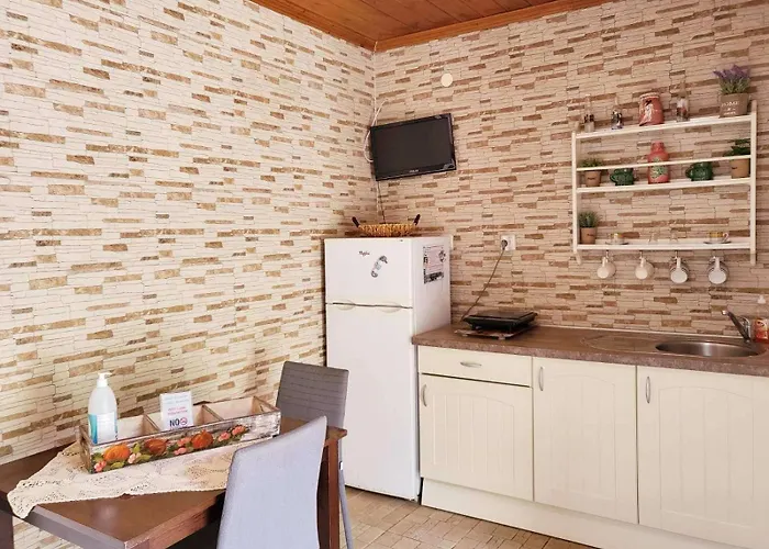 Aparments Elina Apartament